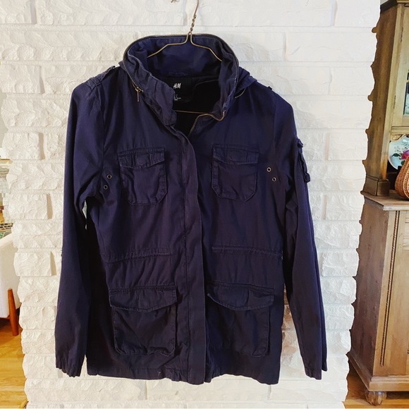 H&M Lightweight Jacket - Picture 1 of 4